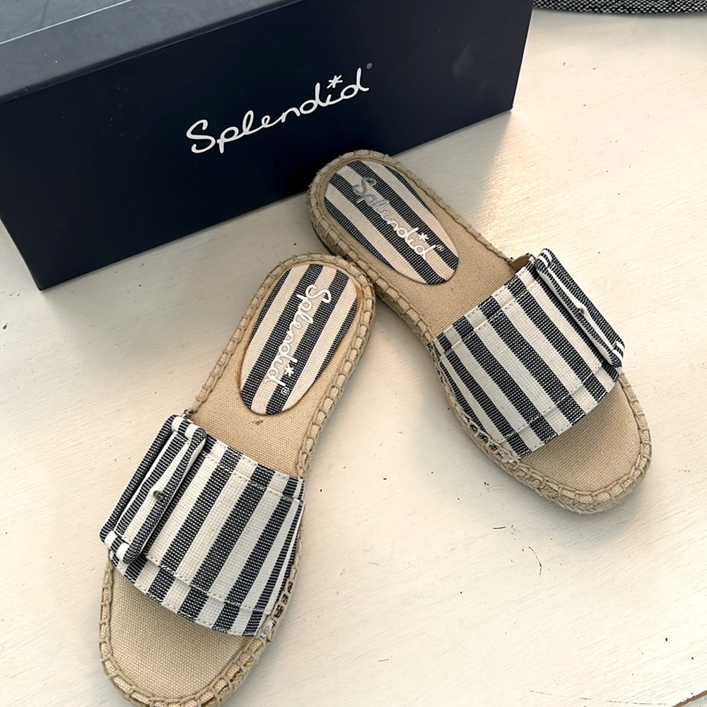 SPLENDID Navy/cream slides/mules/clogs, leather and canvas Size 6